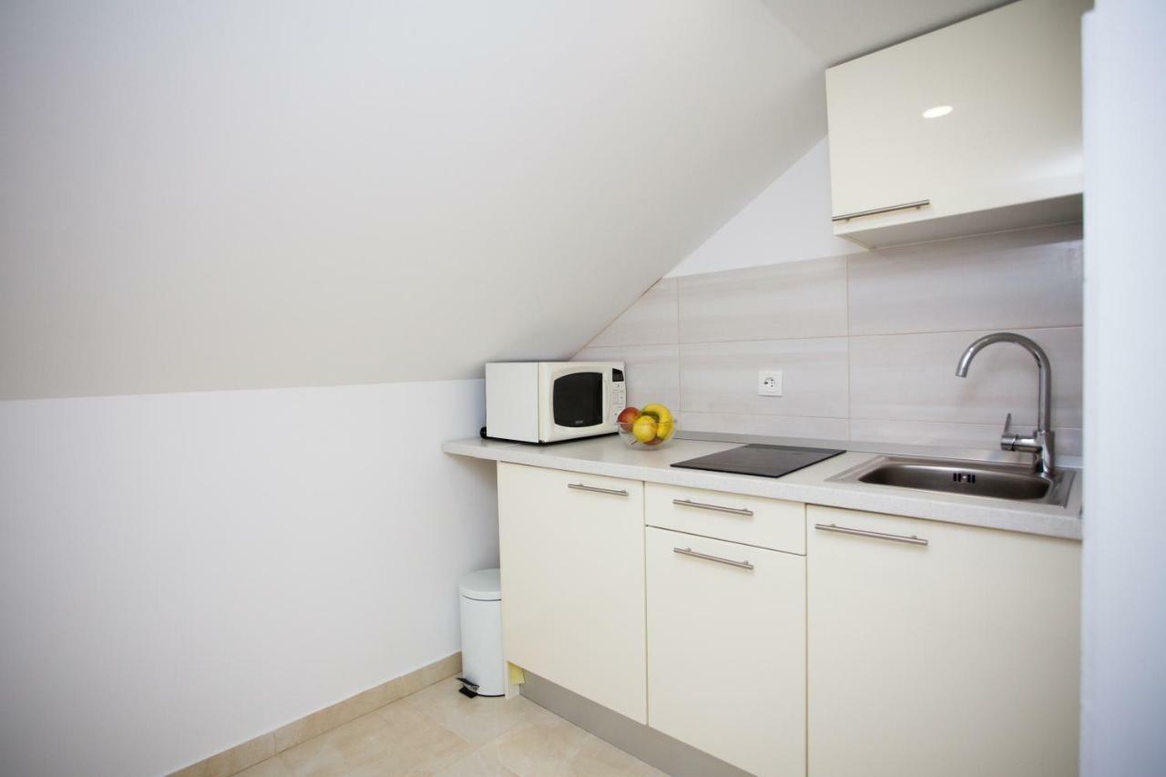 Apartment Bilo 奥米什 外观 照片