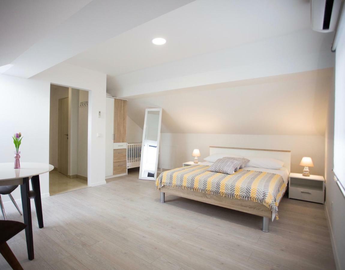 Apartment Bilo 奥米什 外观 照片